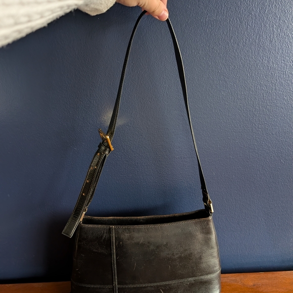 Vintage Etienne Aigner Black Leather Shoulder Purse  - Picture 3 of 14